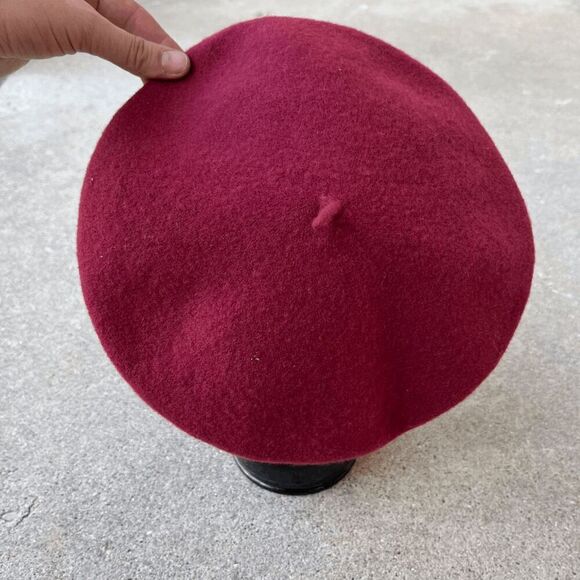 Berry Red Vintage Wool Baret by Contemporary Casuals - French, Clean, Winter - Picture 5 of 7